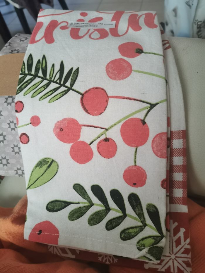 Lot de 3 torchons de Noel neufs sympa - photo numéro 4