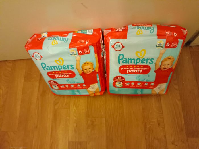 Lot de couches Pampers pants taille 6 - photo numéro 2