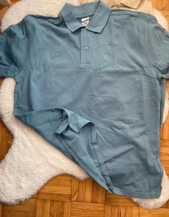 2 polos bleu et crème neuf taille S - photo numéro 3