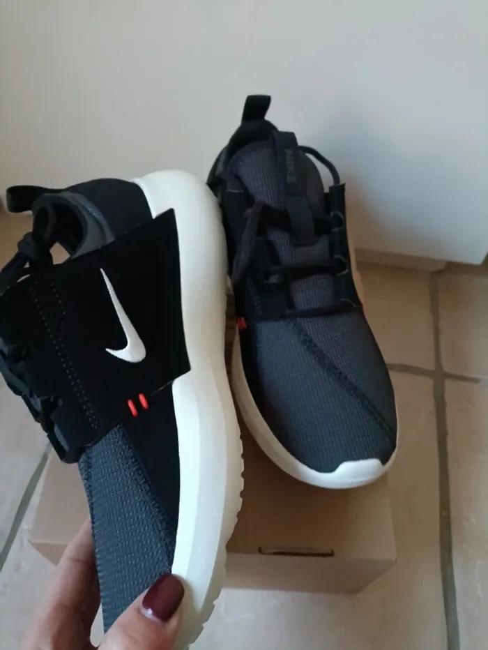 Baskets sneakers Nike enfant mixtes. - photo numéro 5
