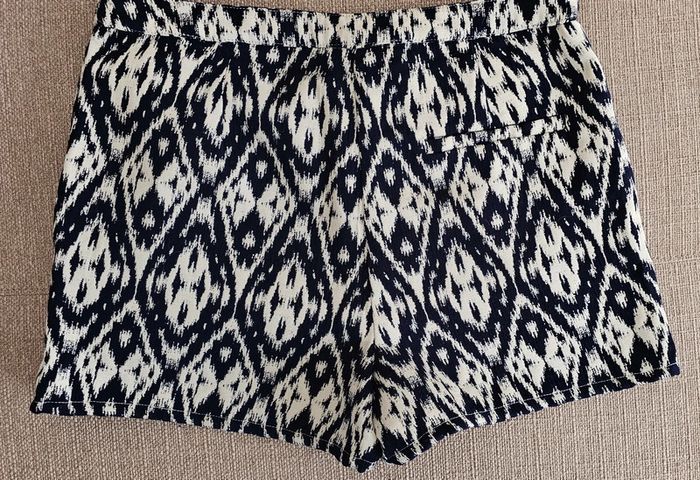 Magnifique short bleu & blanc - photo numéro 2