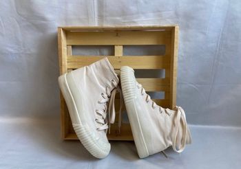 Paire de baskets montantes végan couleur crème Monki pointure 36