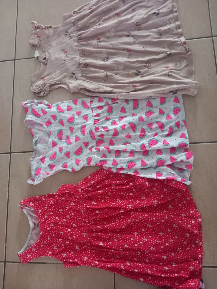 Lot de robes - photo numéro 2