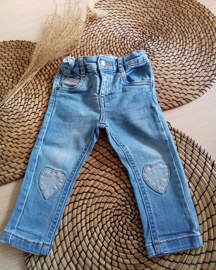 Pantalon jean avec coeurs Vertbaudet taille 12 mois