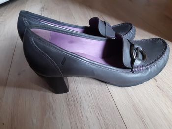 Mocassins avec talon gris
