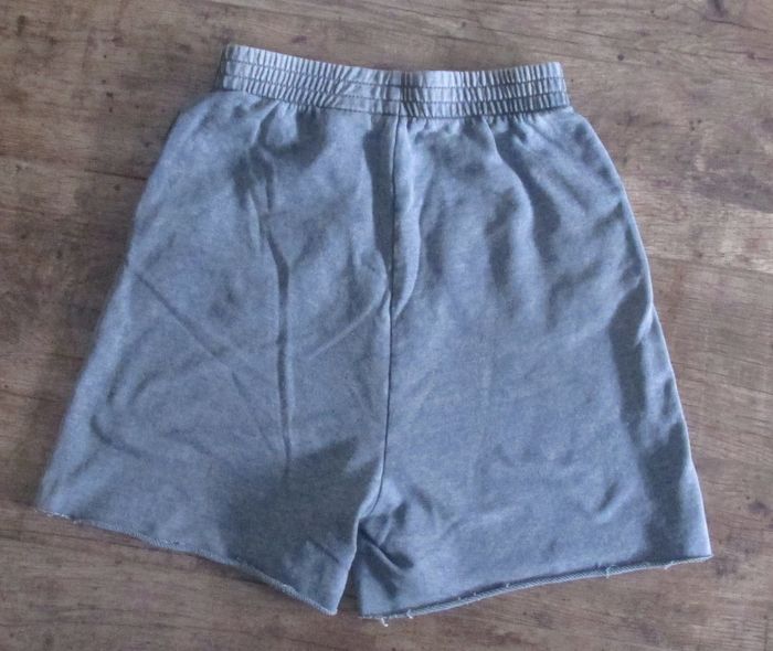 bermuda gris 14 ans ou XS H&M - photo numéro 5