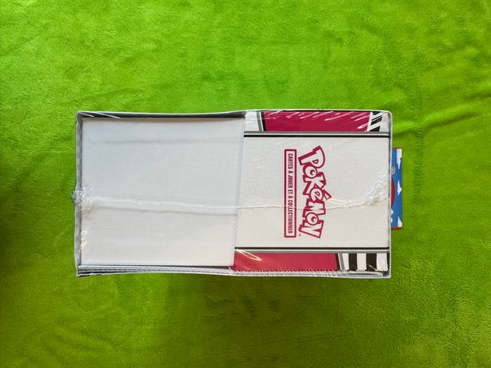 ETB Pokémon EV10.5 Flamme Blanche Neuf et Scellé - photo numéro 4