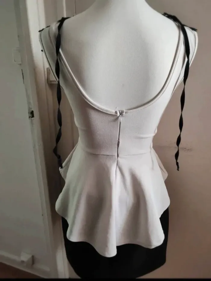 Haut dentelle taille 38 - photo numéro 4