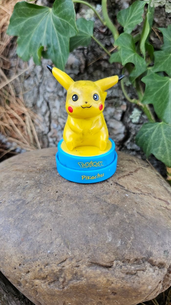 Super figurine Pokemon Nintendo Tampon pikachu - photo numéro 2