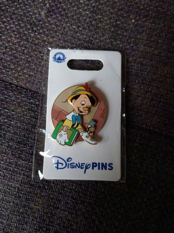 Pins Disney shopdisney pinocchio