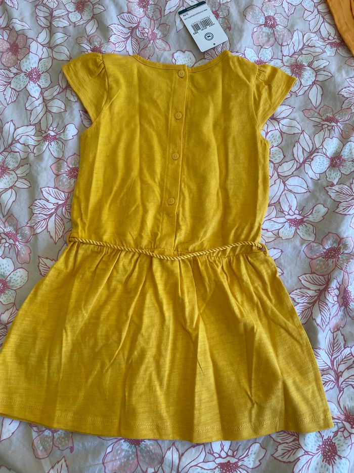 Robe - photo numéro 2