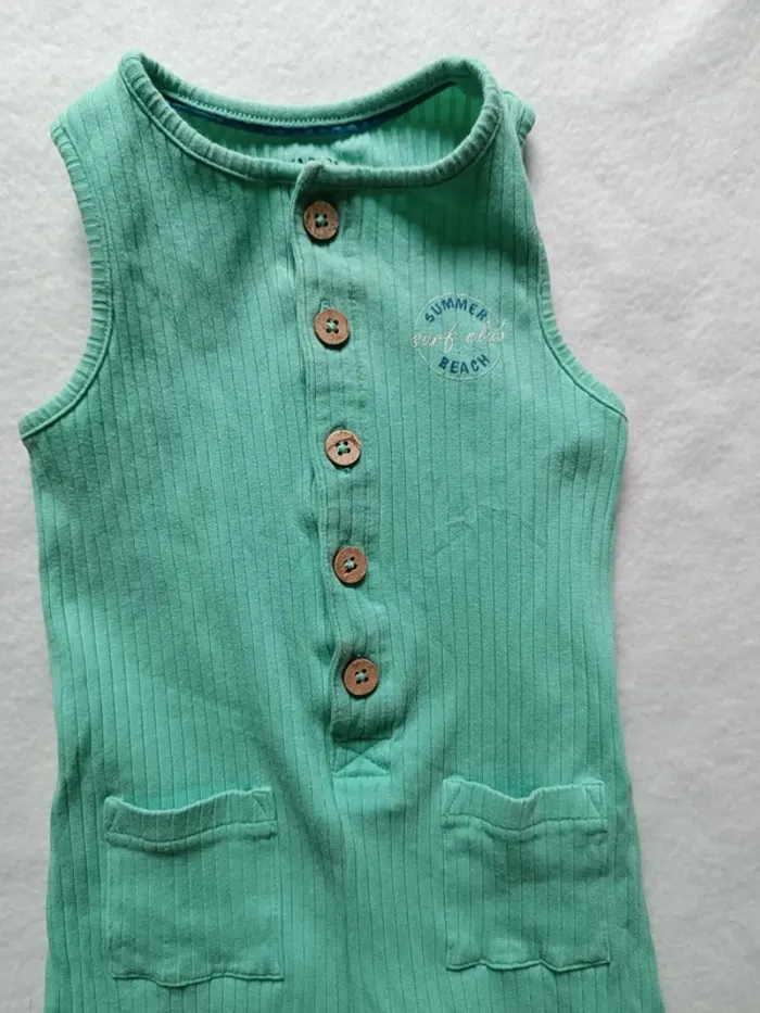 Lot combinaison bébé taille 6 mois - photo numéro 3