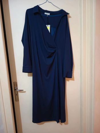 Robe longue. Bleu . Marque Promiss.