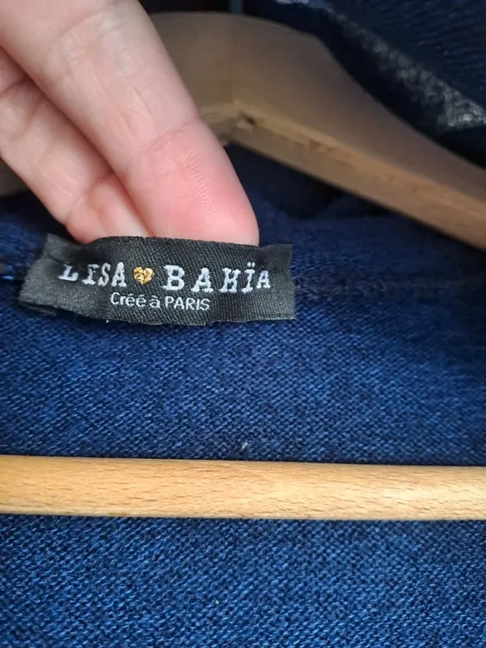 Gilet comme neuf fille 14 ans bleu à capuche porté 1 fois Lisa Bahia - photo numéro 7