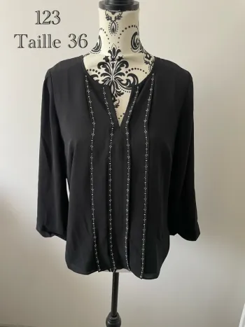 Blouse noire "123" - Détails strass - Taille 36