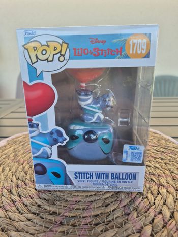 Funko pop disney stitch with balloon 1709