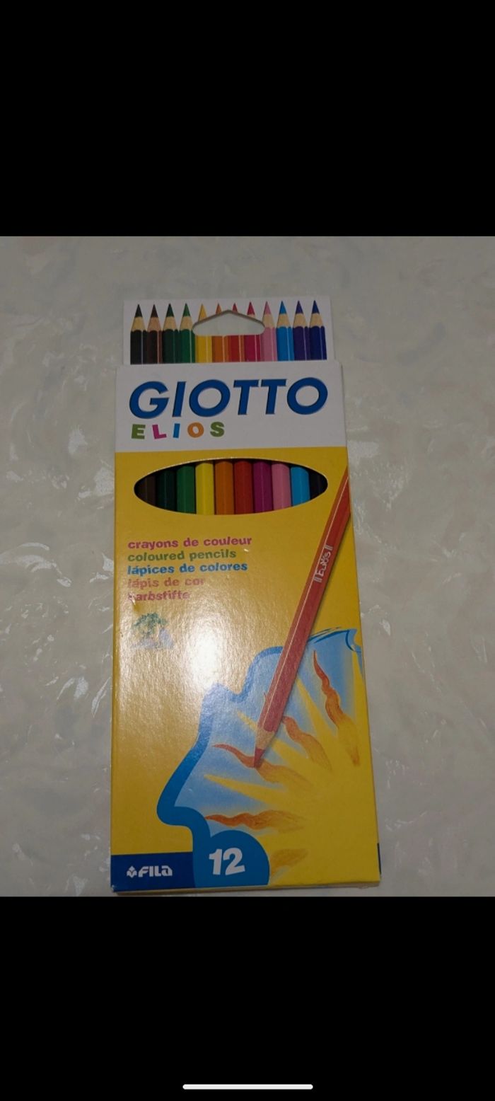 Boite de 12 crayons de couleur Giotto Elios. - photo numéro 2