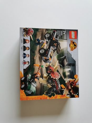 Lego Jurassic World 76950 L’embuscade du Tricératops en pick-up [NEUF]