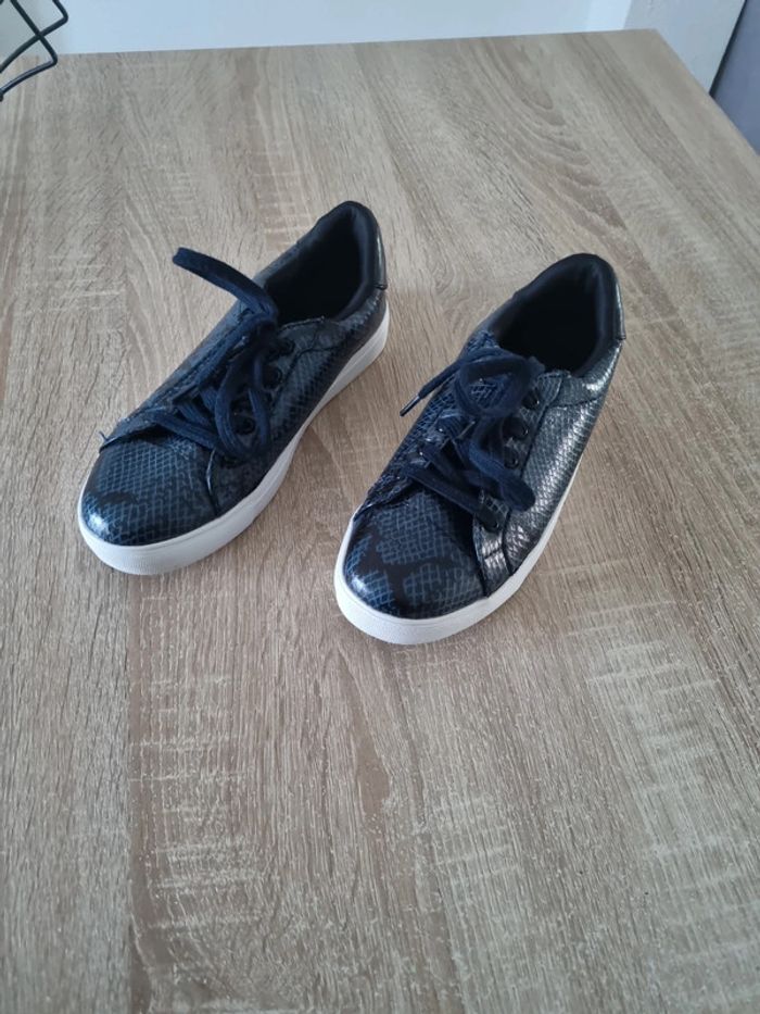 Chaussure cache cache