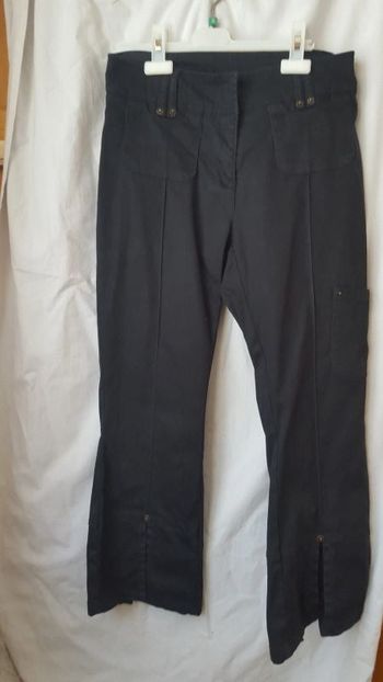 Pantacourt long avec petites fentes bas devant et derrière