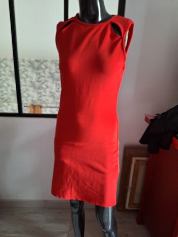 Robe rouge droite jennyfer 36