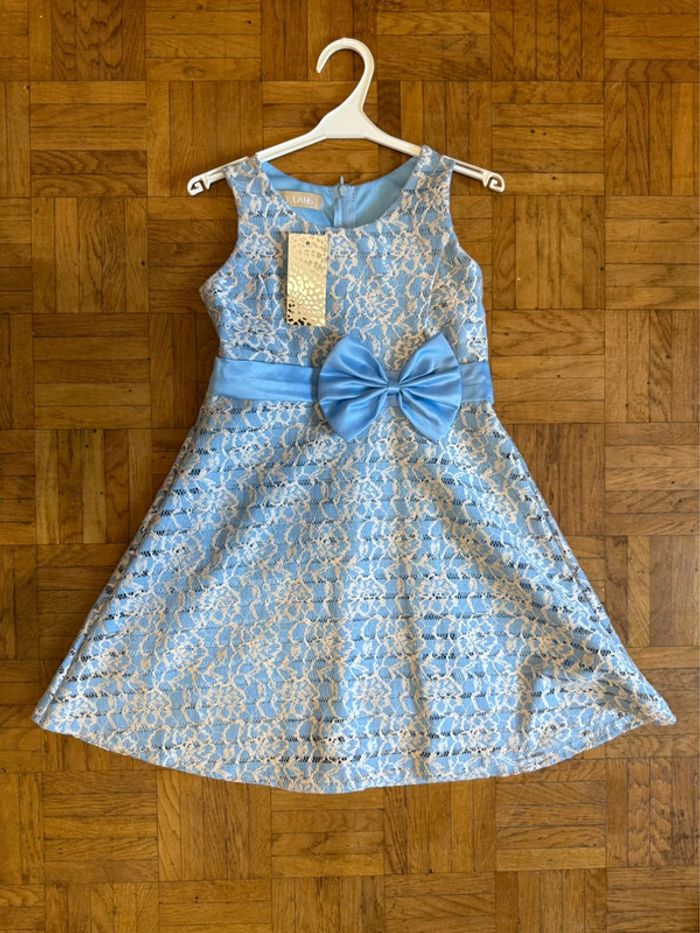 Robe bleue à dentelle - photo numéro 6