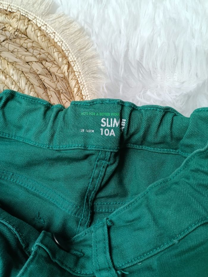 Jeans vert émeraude 10 ans comme neuf - photo numéro 2