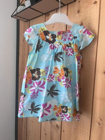 Joli robe fleuri