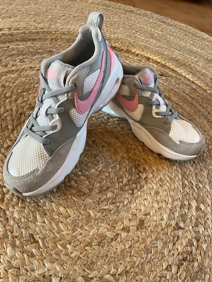 Nike filles neuves - photo numéro 4