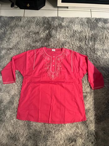 Haut rose femme