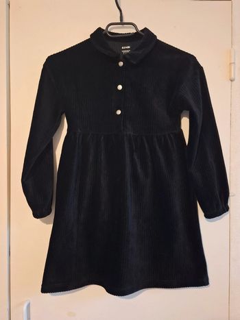 Magnifique robe en velours côtelé 8 ans collection actuelle 🌺 kiabi 🌺 neuve