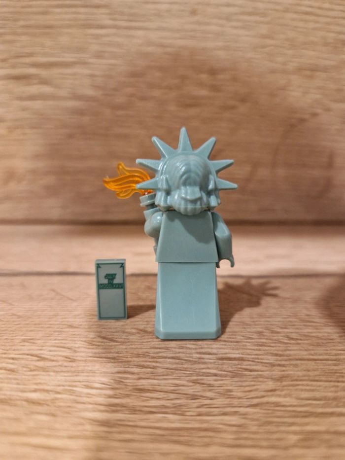 Figurine type lego Statut de la liberté - photo numéro 4