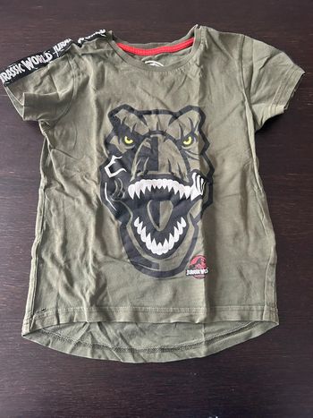 TEE shirt