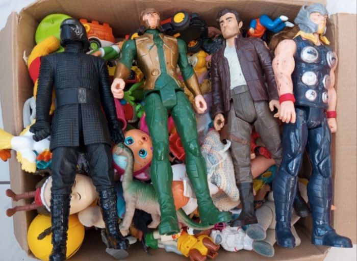 Gros lot de + de 200 figurines vintage - photo numéro 3