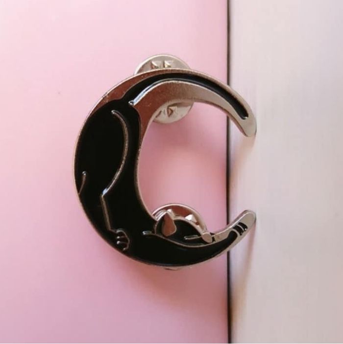 Pins Chat Lune Argent