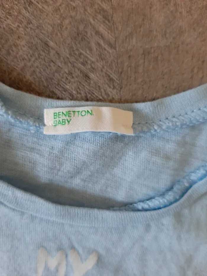 2 t-shirts United colors of Benetton 9-12mois - photo numéro 8