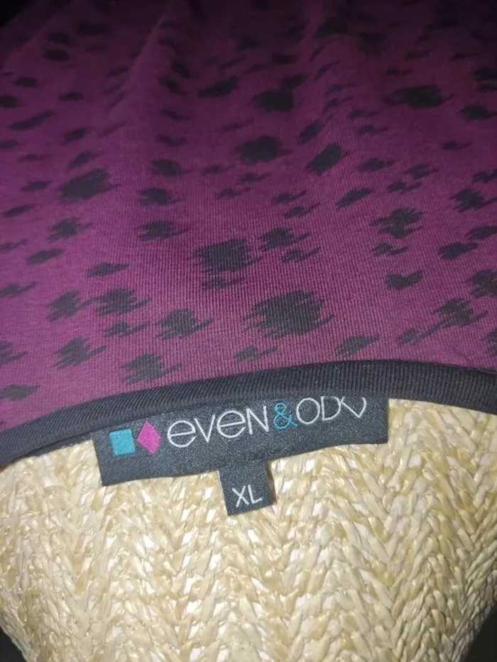 Pull fin manches longues noire et aubergine motif tacheté avec poches taille XL Even & Odd - photo numéro 6