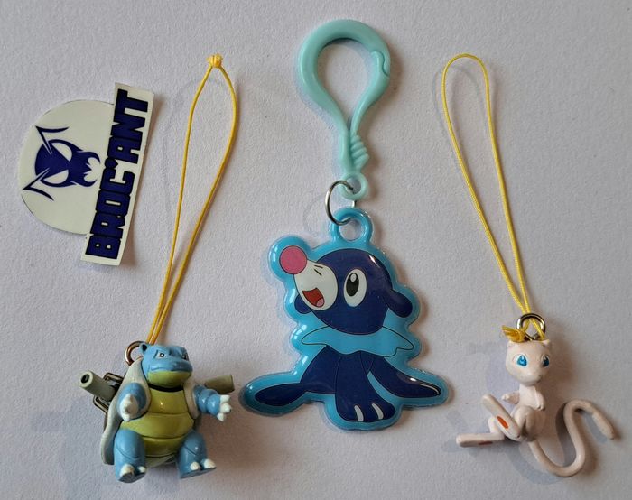 Lot de 3 figurines porte clés Pokémon