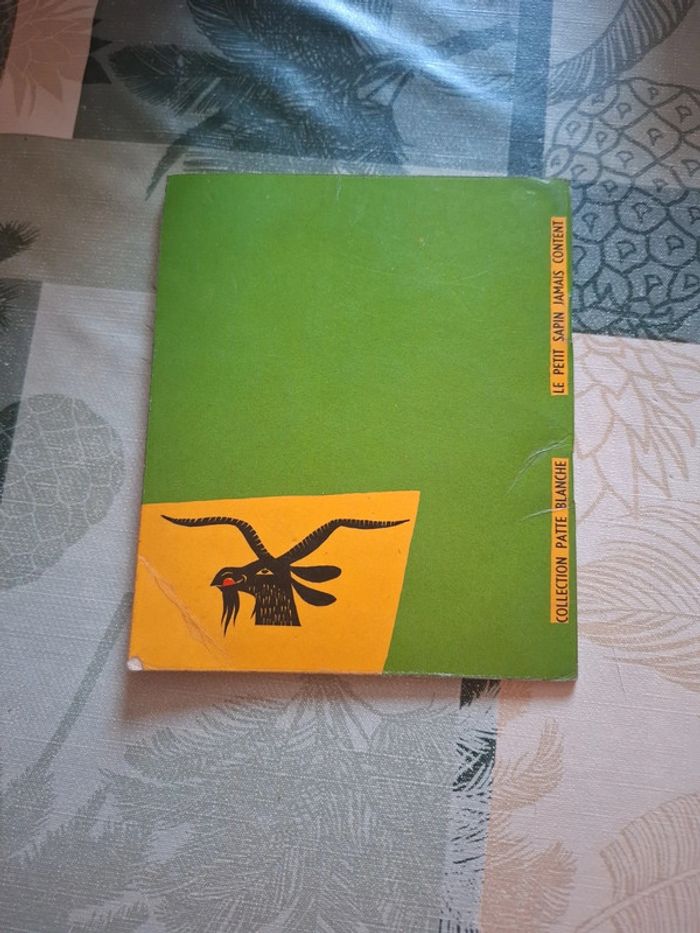 Le petit sapin jamais content - photo numéro 3