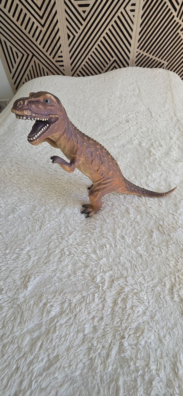Grand dinosaure - photo numéro 2