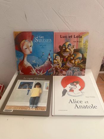 Lot de 4 livres pour enfants