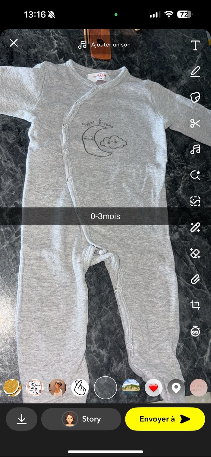 2 pyjamas