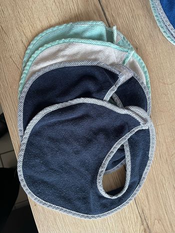 Bavoirs bébé
