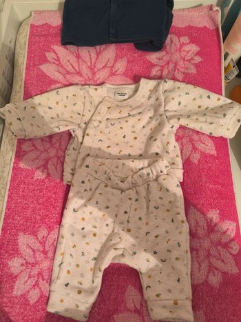 Pyjama deux pièces tape à l'oeil