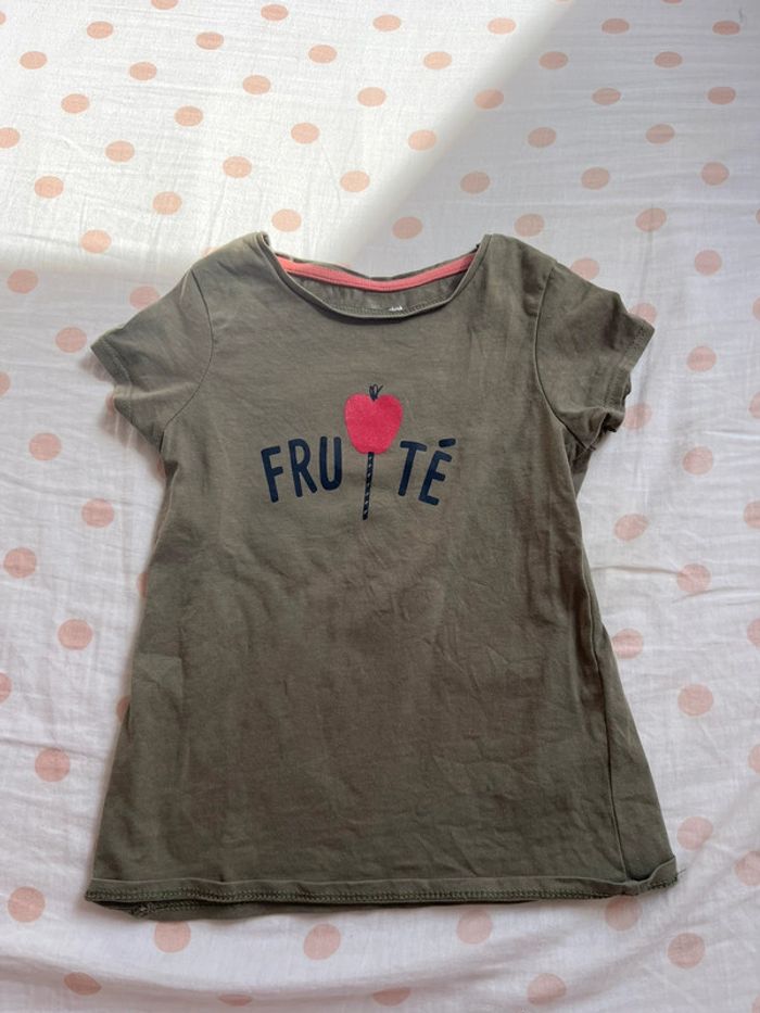 Tee shirt kaki 5 ans