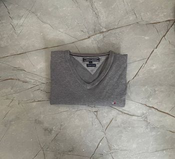 Pull Tommy Hilfiger Gris Neuf en coton