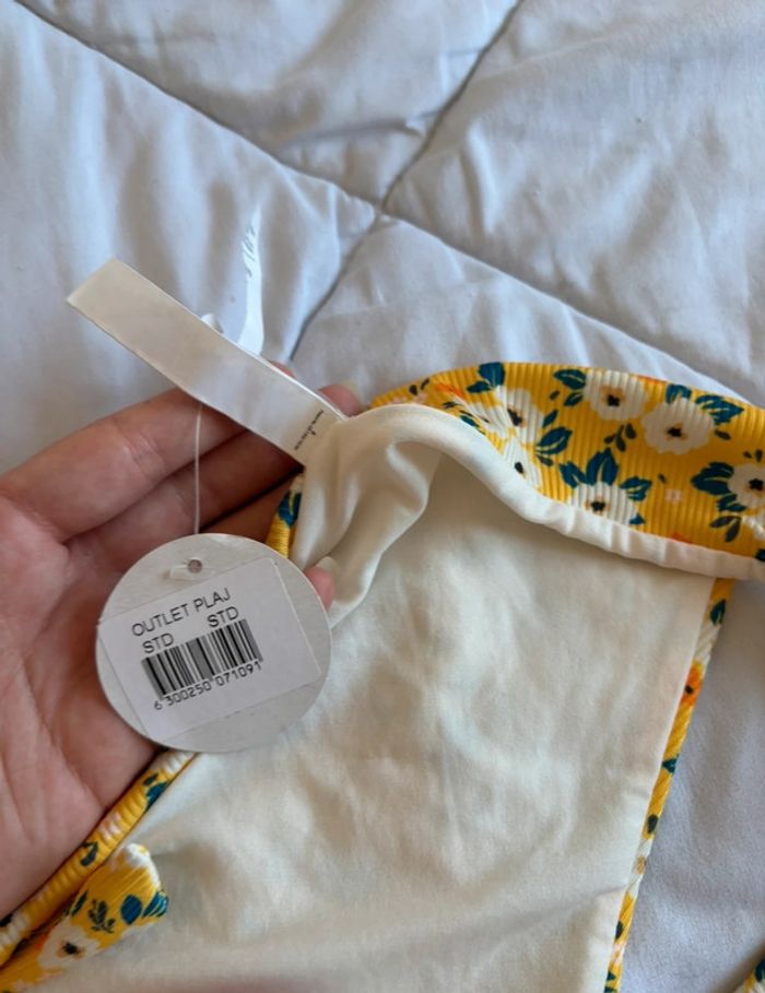 Bas de maillot de bain bikini penti jaune à noeuds motif fleurie taille L/40 neuf - photo numéro 4