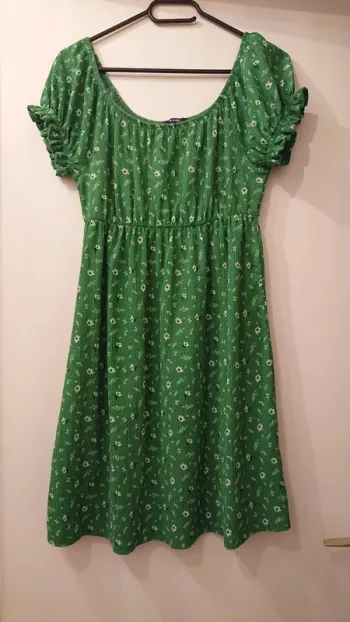 Robe été verte à fleurs