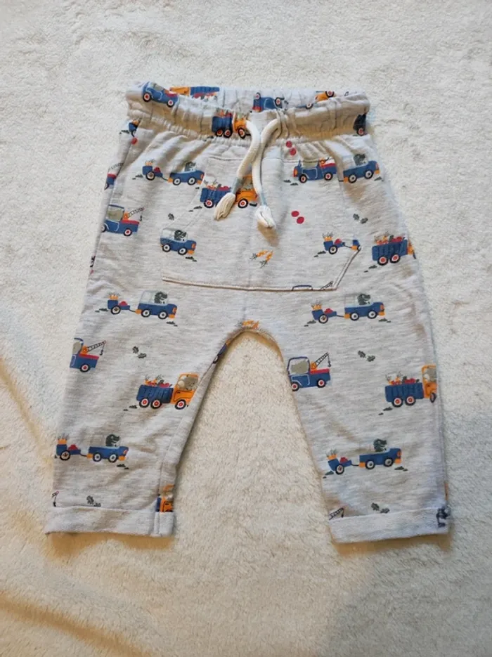 Lot 4 pantalons jogging 9 mois - photo numéro 8