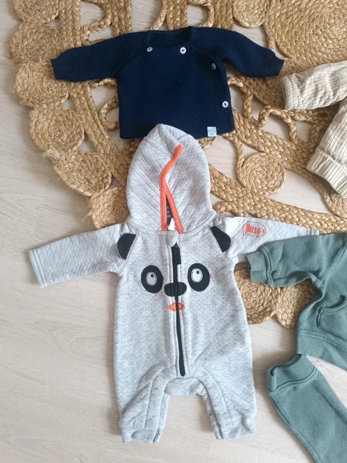 Lot vêtements 1 mois garçon - photo numéro 3